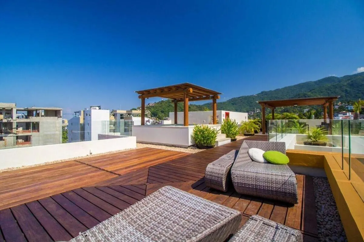 Daire Luxury Condo In Romantic Zone, 2 Blocks From Beach Puerto Vallarta