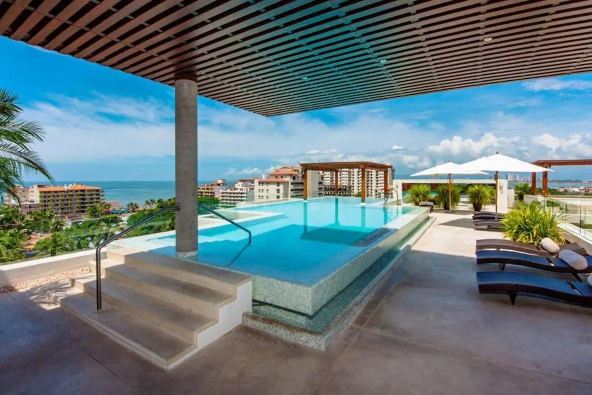 Luxury Condo In Romantic Zone, 2 Blocks From Beach Puerto Vallarta Daire