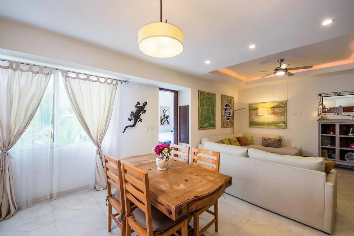 Luxury Condo In Romantic Zone, 2 Blocks From Beach Puerto Vallarta Meksika