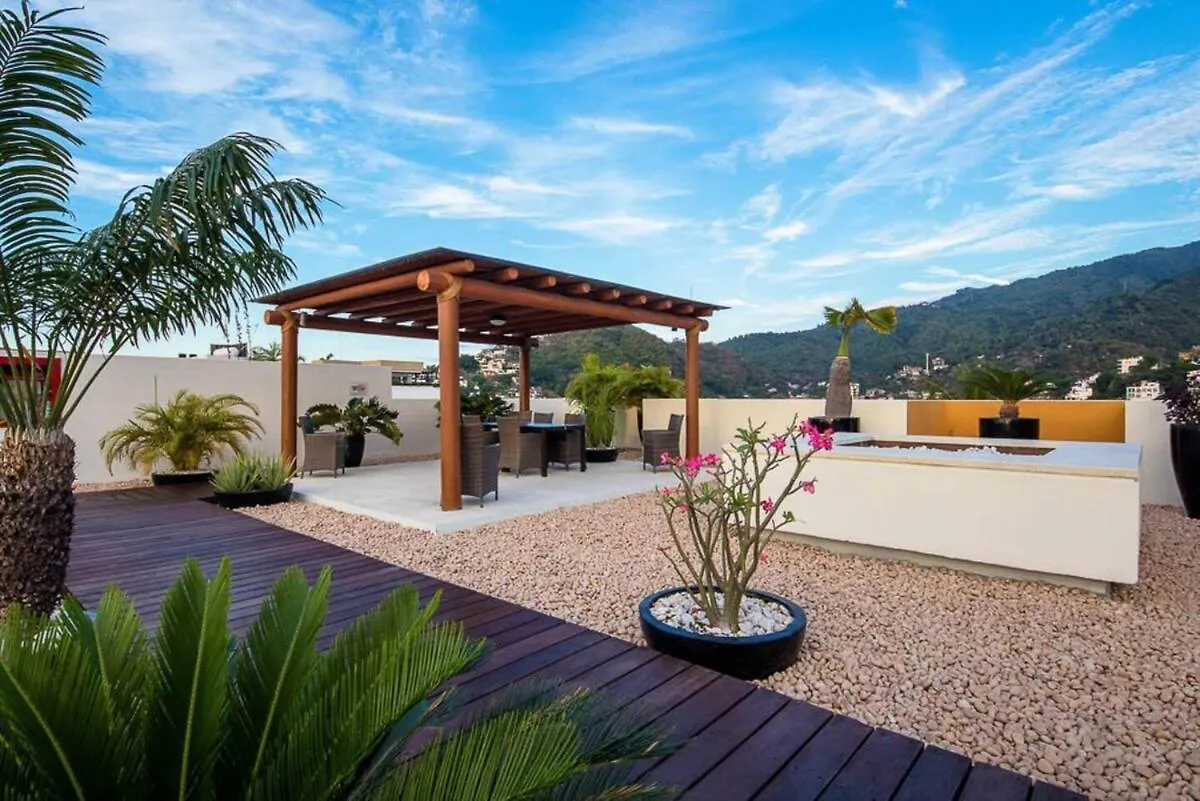 Luxury Condo In Romantic Zone, 2 Blocks From Beach Puerto Vallarta Daire